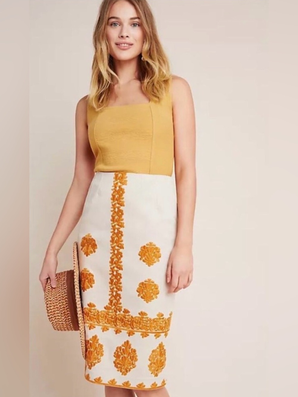 Anthropologie Verona Embroidered Pencil Skirt Size 2